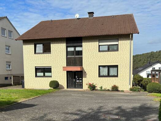 Wohnung zur Miete 380 € 2 Zimmer 63 m² Geschoss 1/2 frei ab 01.06.2026 Höxter 37671