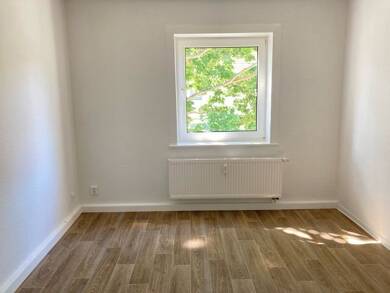 Wohnung zur Miete 363 € 2 Zimmer 45,3 m² 2. Geschoss frei ab 15.07.2025 Schubertstraße 3 Görden Brandenburg an der Havel 14772
