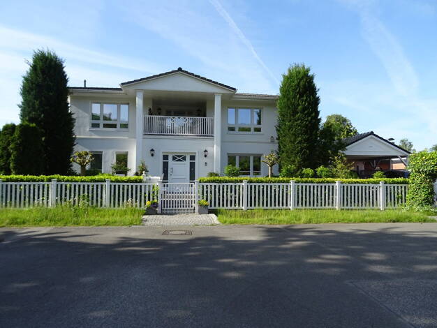 Villa zum Kauf provisionsfrei 1.645.000 € 5 Zimmer 194 m² 718 m² Grundstück Hamburg 22359
