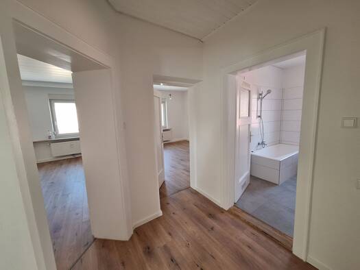 Wohnung zur Miete 840 € 2 Zimmer 63 m² 3. Geschoss frei ab sofort Werderstraße 18a Gärten b Wöhrd Nürnberg 90489