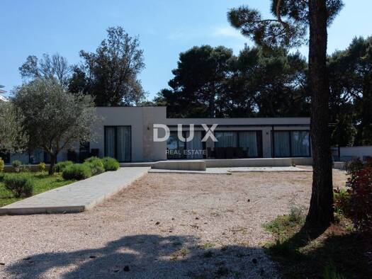 Einfamilienhaus zum Kauf - Erstbezug 2.500.000 € 5 Zimmer 160 m² 2.100 m² Grundstück Rovinj 52210