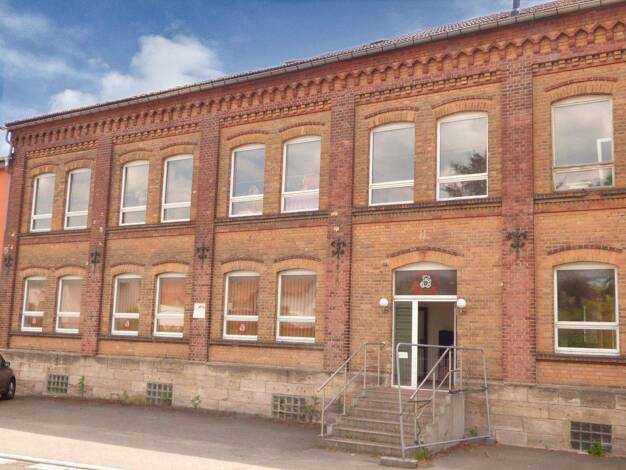 Produktionshalle zum Kauf 216.000 € 750 m² Lagerfläche Gehren Ilmenau 98694