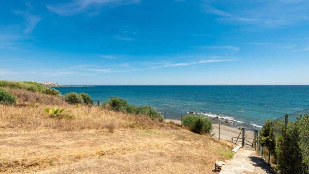 Grundstück zum Kauf 10.000.000 € 8.400 m² Grundstück Estepona 29680