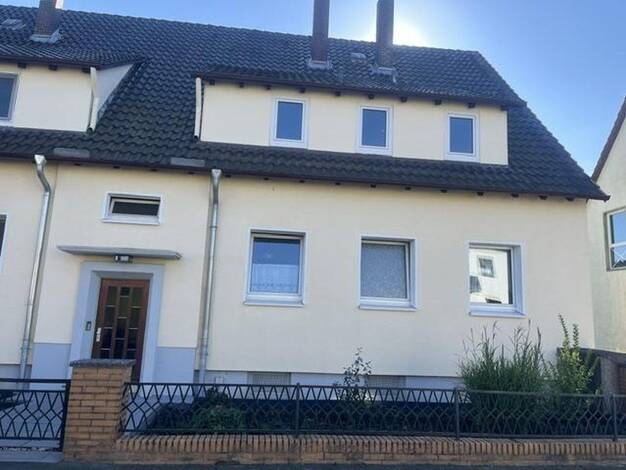 Wohnung zur Miete 735 € 3 Zimmer 77 m² 1. Geschoss frei ab 01.12.2026 Baurat-Sommer-Straße Innenstadt Hameln 31785