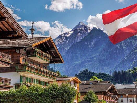 Hotel zum Kauf 40 Zimmer 70 Betten 200 m² Gastrofläche 2.000 m² Grundstück Innsbruck Innsbruck-Stadt 6020