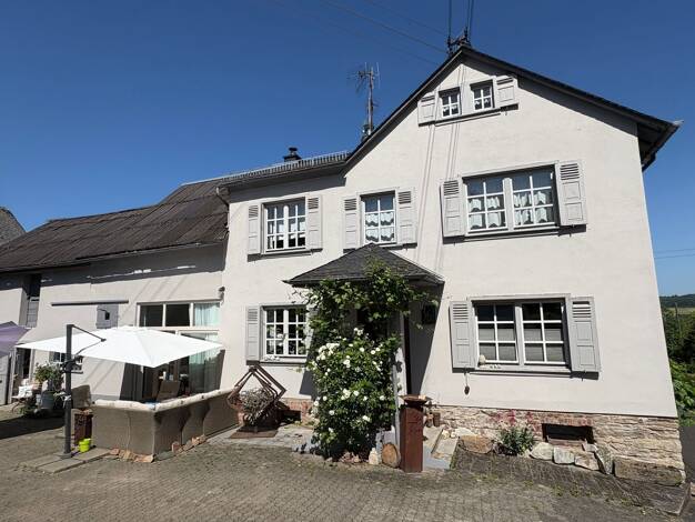 Haus zum Kauf 289.000 € 6 Zimmer 140 m² 1.328 m² Grundstück Schwarzerden 55692