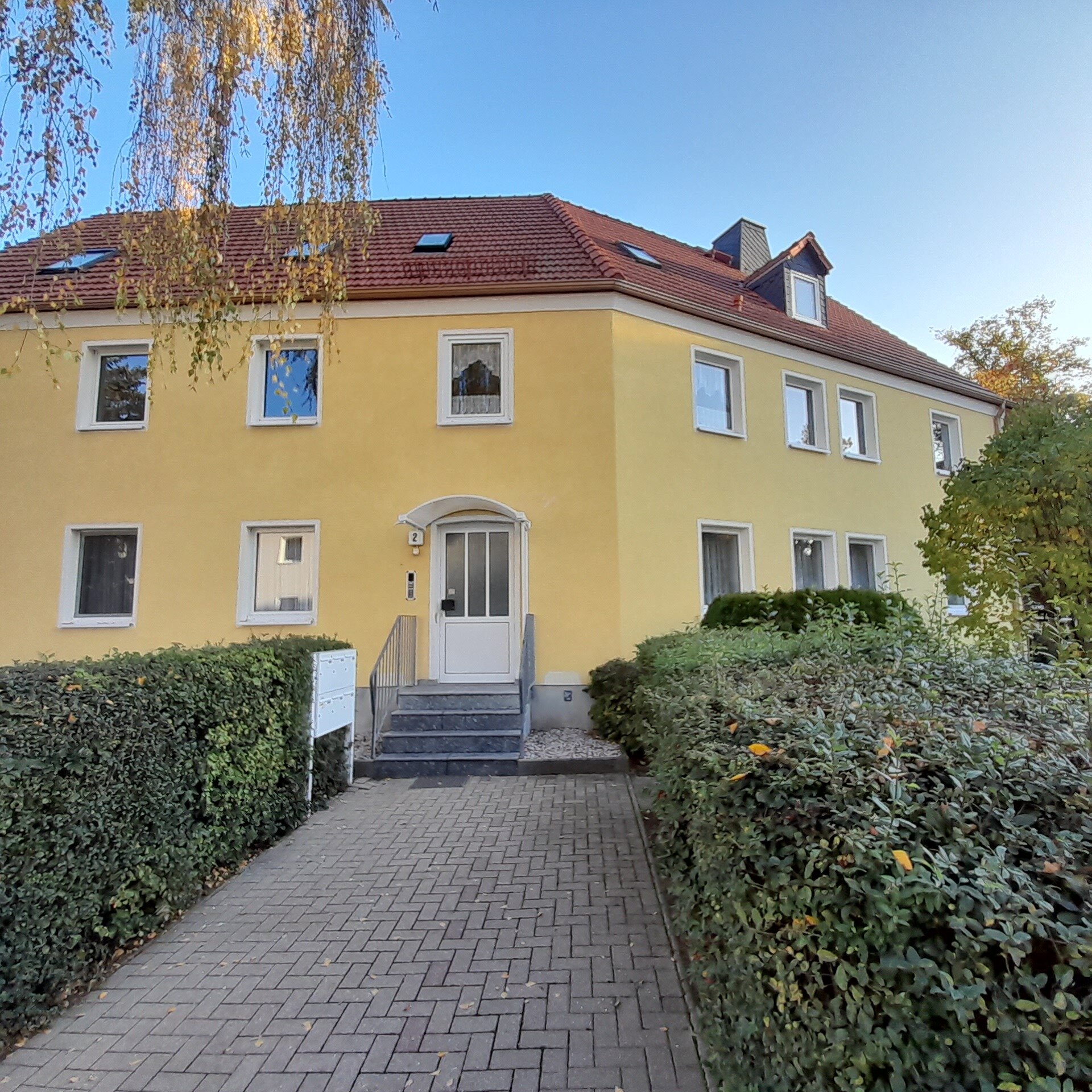 Wohnung zur Miete 352 € 3 Zimmer 64 m²<br/>Wohnfläche 1.<br/>Geschoss ab sofort<br/>Verfügbarkeit Weststraße 2 Tröglitz Elsteraue 06729