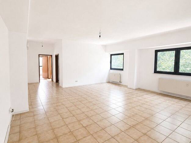 Wohnung zur Miete 1.050 € 3 Zimmer 99 m² 1. Geschoss Hans-Streif-Straße 2 Salmünster Bad Soden-Salmünster 63628