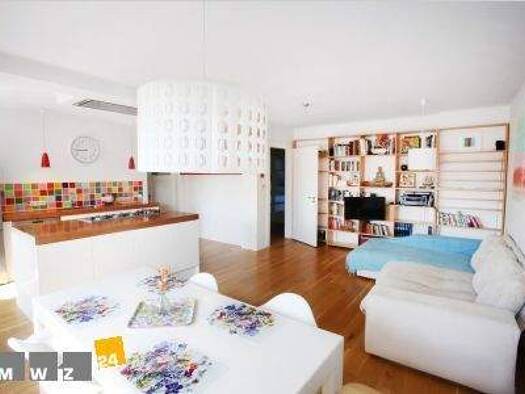 Wohnung zur Miete Wohnen auf Zeit 2.950 € 4 Zimmer 113 m² frei ab 01.04.2026 Quirinstr. Oberkassel Düsseldorf 40545