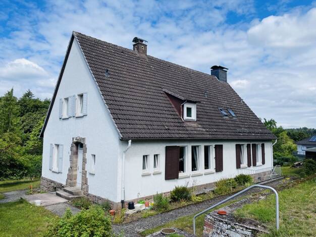 Einfamilienhaus zum Kauf 225.000 € 8 Zimmer 210 m² 1.713 m² Grundstück Gasterfeld Wolfhagen 34466