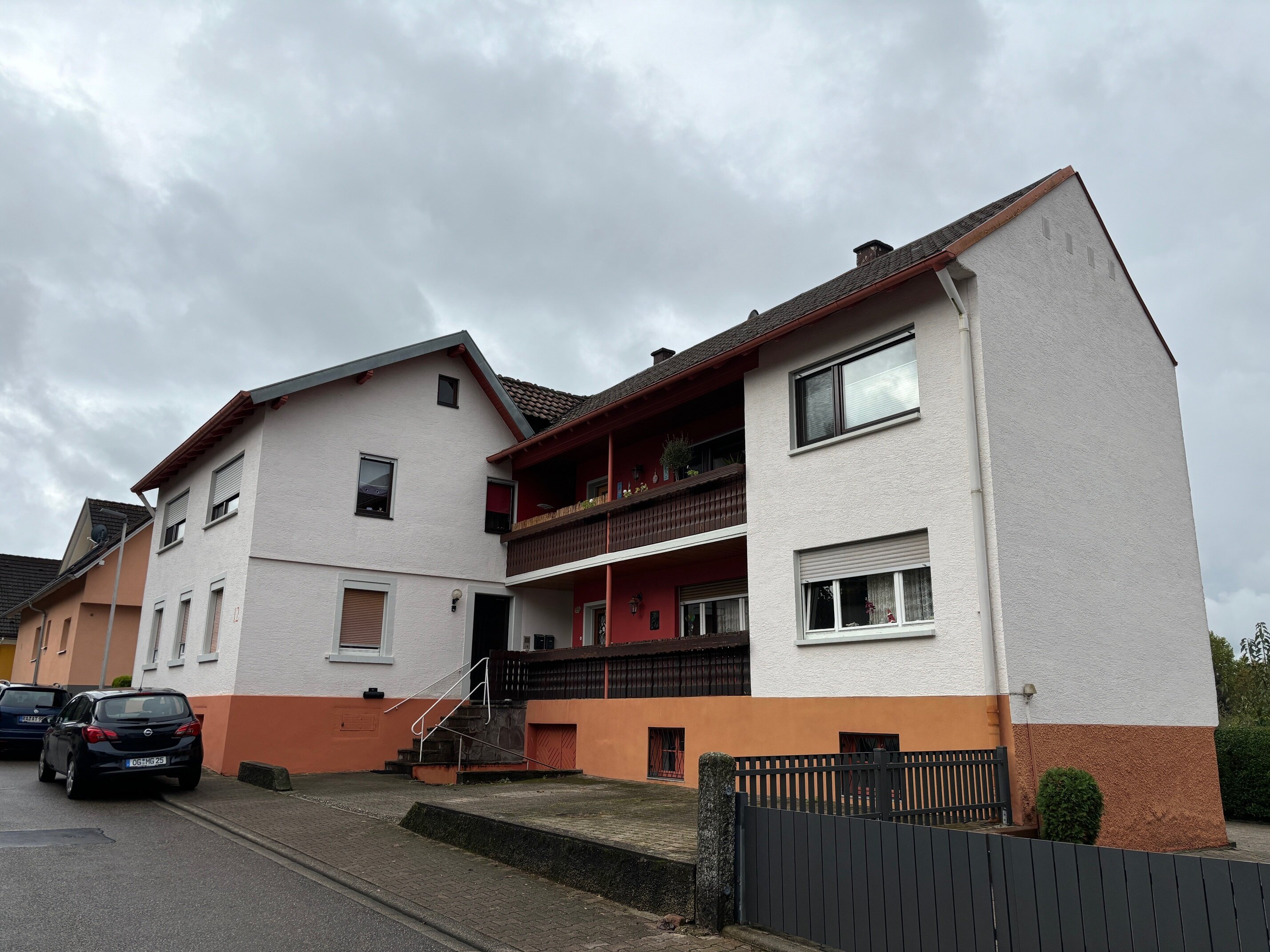 Haus zum Kauf 350.000 € 10 Zimmer 215 m²<br/>Wohnfläche 260 m²<br/>Grundstück Lauf 77886