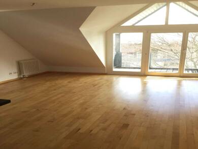 Wohnung zur Miete 985 € 3 Zimmer 106,4 m² Dachgeschoss, 3. Geschoss frei ab sofort Weiseler Straße 46 Butzbach Butzbach 35510