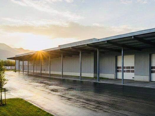 Lagerhalle zur Miete provisionsfrei 5 € 460 m² Lagerfläche teilbar von 160 m² bis 460 m² Oberasbacher Straße Zirndorf 90513