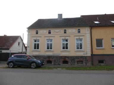Doppelhaushälfte zum Kauf 200.000 € 3 Zimmer 110 m² 970 m² Grundstück frei ab sofort Stöffin Stöffin 16833