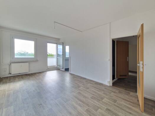 Wohnung zur Miete 450 € 3 Zimmer 64,3 m² 5. Geschoss frei ab 15.10.2025 Herzogswalder Straße 14 Gorbitz-Ost Dresden 01169