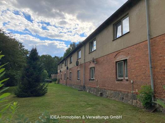 Mehrfamilienhaus zum Kauf als Kapitalanlage geeignet 179.000 € 24 Zimmer 630 m² 7.205 m² Grundstück Dorfstraße 10-17 Landsdorf Tribsees 18465