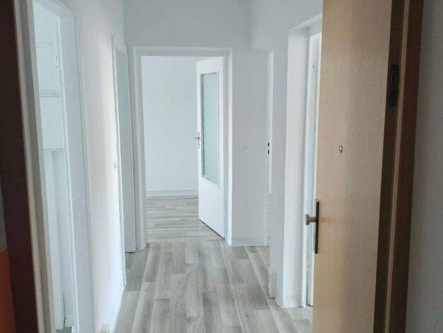 Wohnung zur Miete 250 € 3 Zimmer 58,8 m² 2. Geschoss Arthur Scheibner Ring 6 Mücheln 06249