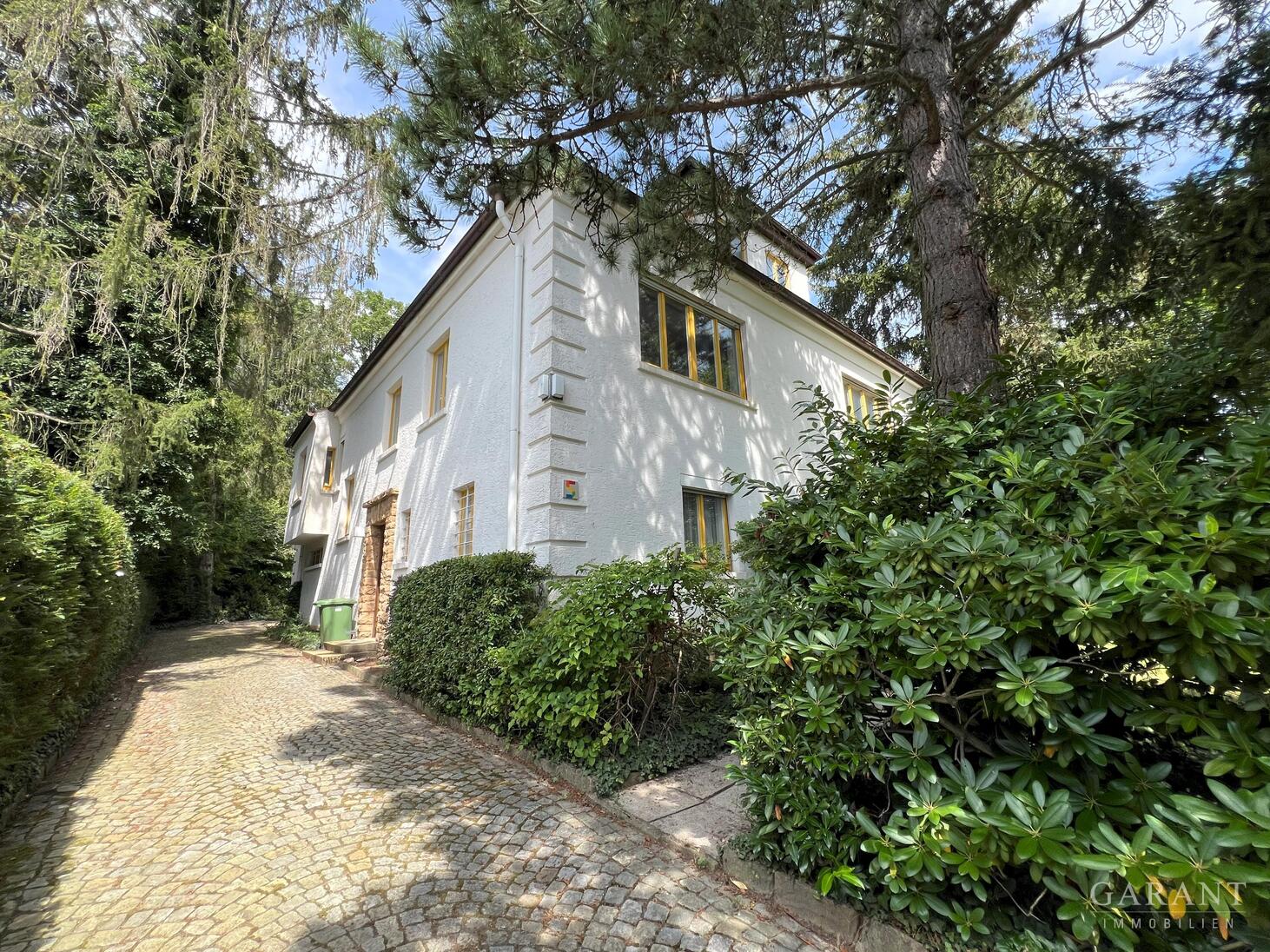 Villa zum Kauf 2.990.000 € 10 Zimmer 278 m²<br/>Wohnfläche 1.523 m²<br/>Grundstück Degerloch Stuttgart 70597