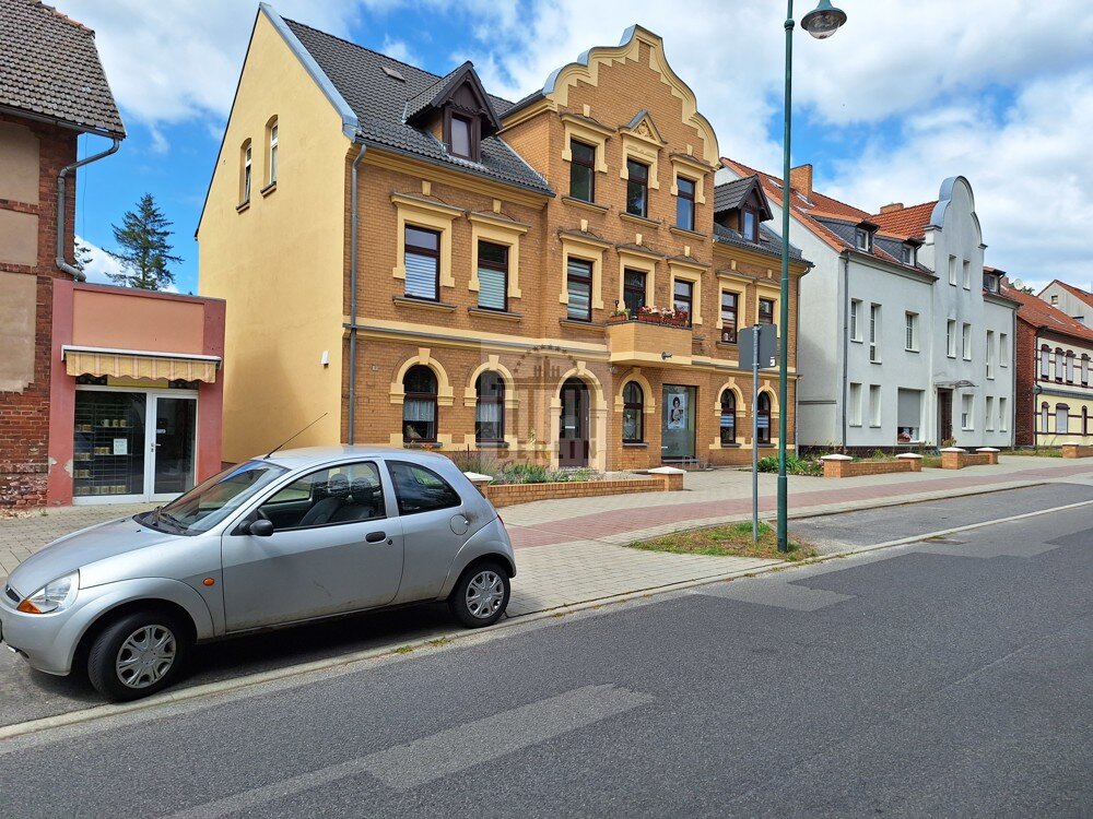 Mehrfamilienhaus zum Kauf als Kapitalanlage geeignet 280.000 € 20 Zimmer 436,5 m²<br/>Wohnfläche 1.836 m²<br/>Grundstück Neupetershain Neupetershain 03103