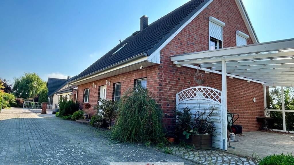 Einfamilienhaus zum Kauf 295.000 € 4 Zimmer 155 m² 1.522 m² Grundstück Demmin 17109