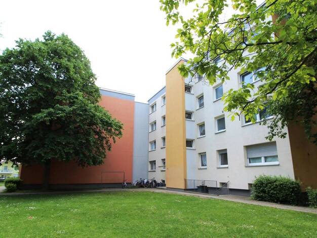 Wohnung zur Miete 1.073 € 4 Zimmer 86,6 m² 2. Geschoss frei ab 11.04.2026 Euler-Chelpin-Str. 14 Lechhausen Augsburg 86165