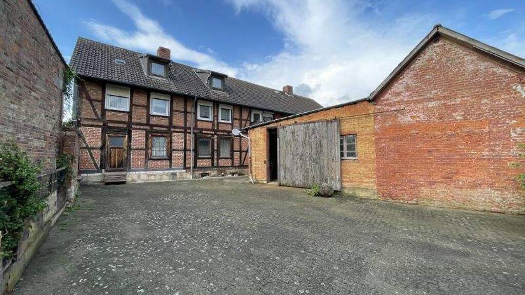 Haus zum Kauf 95.000 € 15 Zimmer 200 m² 2.822 m² Grundstück Süpplingenburg 38376