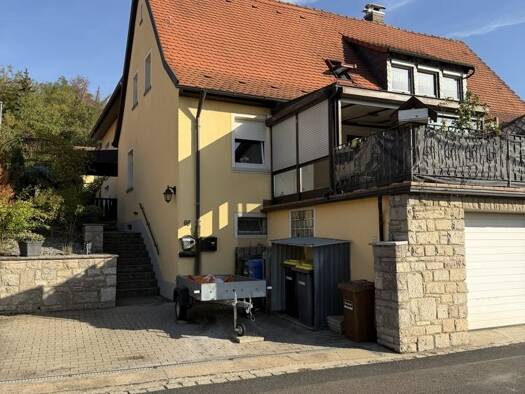 Einfamilienhaus zum Kauf 259.000 € 7 Zimmer 201 m² 641 m² Grundstück Frickenhausen a.Main 97252