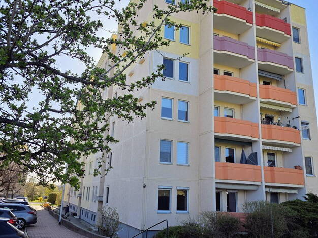 Wohnung zum Kauf provisionsfrei 64.500 € 2 Zimmer 49 m² 3. Geschoss Oeffingener Straße 3 Meißen 01662