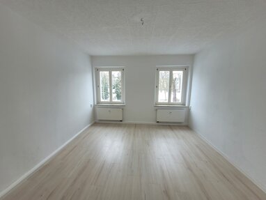 Wohnung zur Miete 455 € 3 Zimmer 65 m² 1. Geschoss frei ab sofort Struppener Str.16 Pirna Pirna 01796