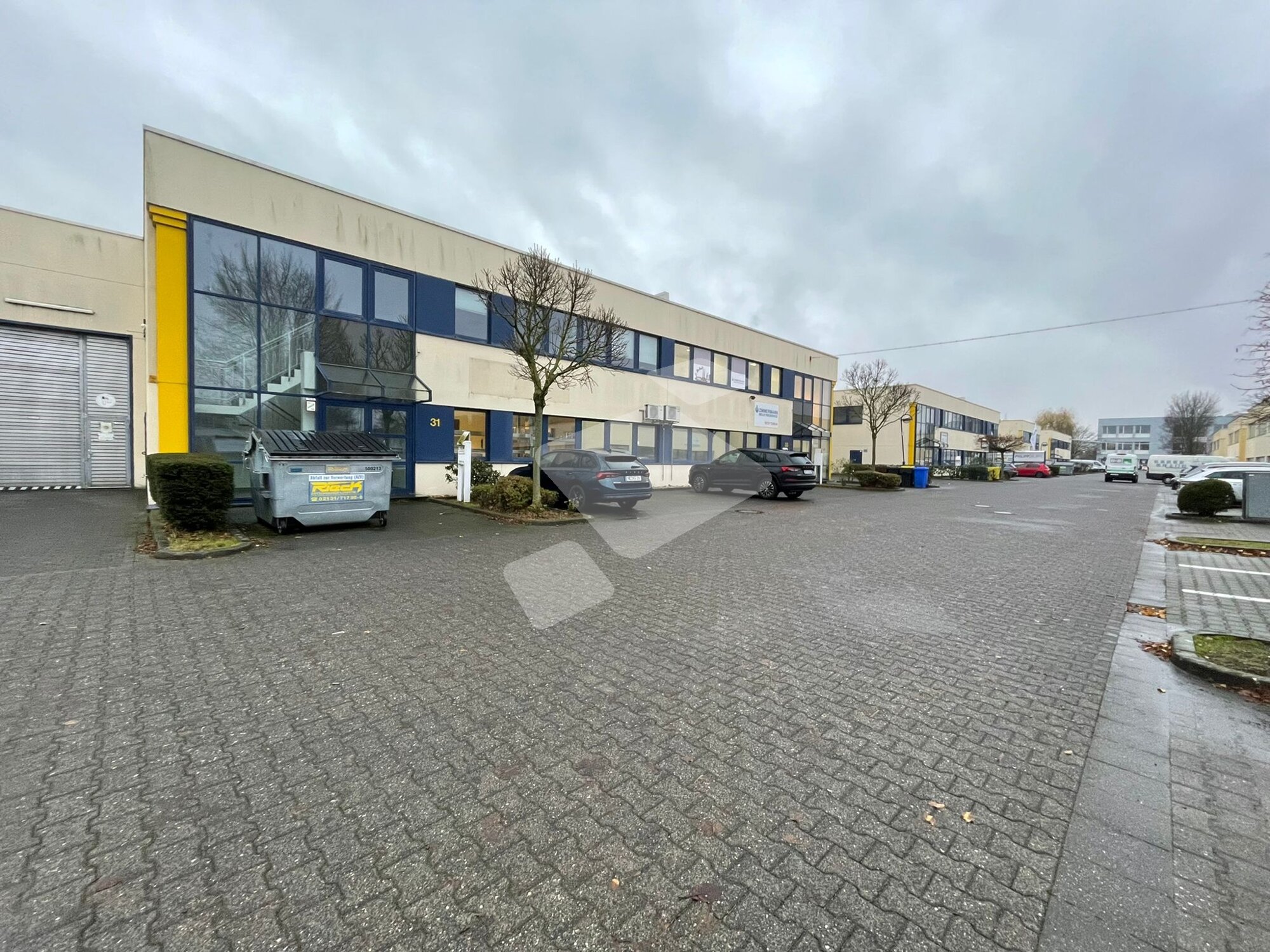 Bürofläche zur Miete provisionsfrei 10,10 € 1.208,4 m²<br/>Bürofläche ab 90 m²<br/>Teilbarkeit Grimlinghausen Neuss 41468