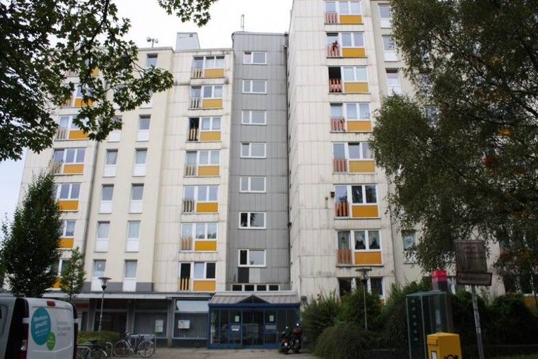 Wohnung zur Miete 451 € 2 Zimmer 48,2 m² 7. Geschoss frei ab 02.06.2025 Bebelplatz 3 Elmschenhagen Bezirk 2 Kiel 24146