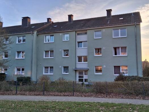 Wohnung zur Miete 400 € 3 Zimmer 75 m² Geschoss 2/3 frei ab 01.05.2026 Geschwister-Scholl-Straße 39 Boele Hagen 58099