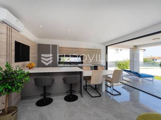 Haus zum Kauf 1.700.000 € 10 Zimmer 224 m² Vir Vir