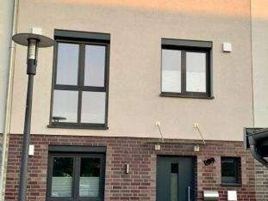 Reihenmittelhaus zur Miete 1.970 € 5 Zimmer 175 m² 200 m² Grundstück Oberneuland Ost 28355