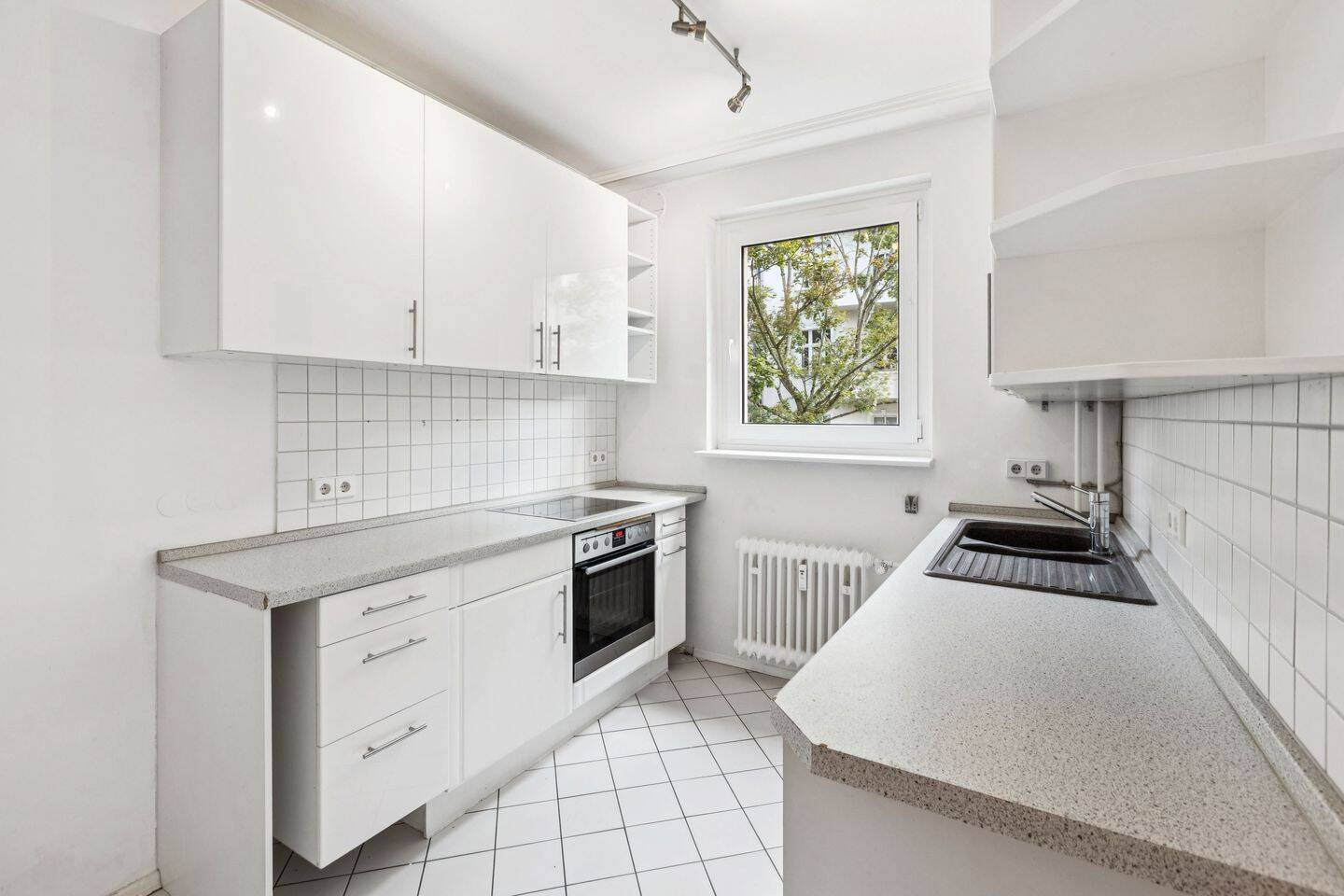 Property thumbnail 8