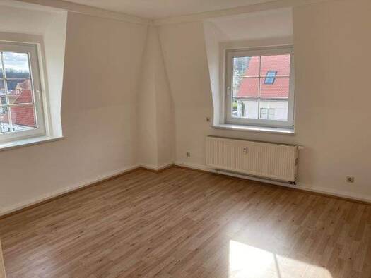 Wohnung zur Miete 269 € 2 Zimmer 52,8 m² 2. Geschoss frei ab sofort Böhmertstraße 6 Roßwein 04741
