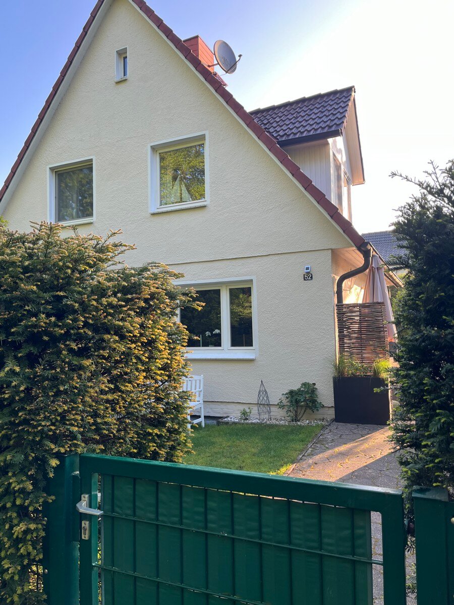 Einfamilienhaus zur Miete 1.900 € 4 Zimmer 114 m²<br/>Wohnfläche 450 m²<br/>Grundstück Rissen Hamburg 22559