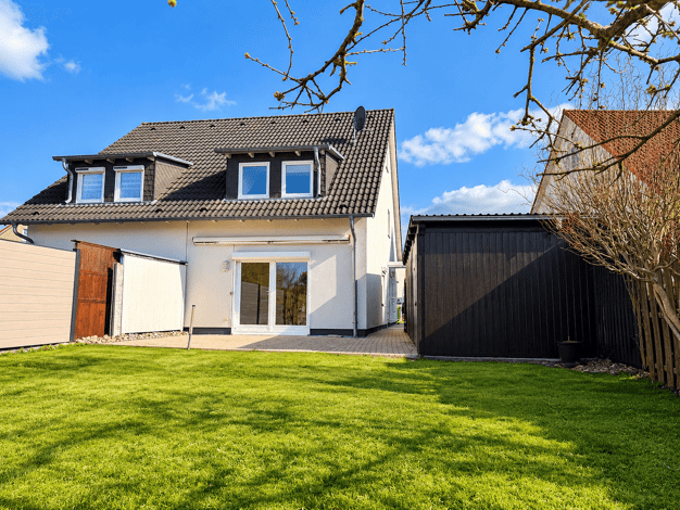 Doppelhaushälfte zum Kauf 255.000 € 4 Zimmer 118,9 m² 314 m² Grundstück Brandshagen Sundhagen 18519