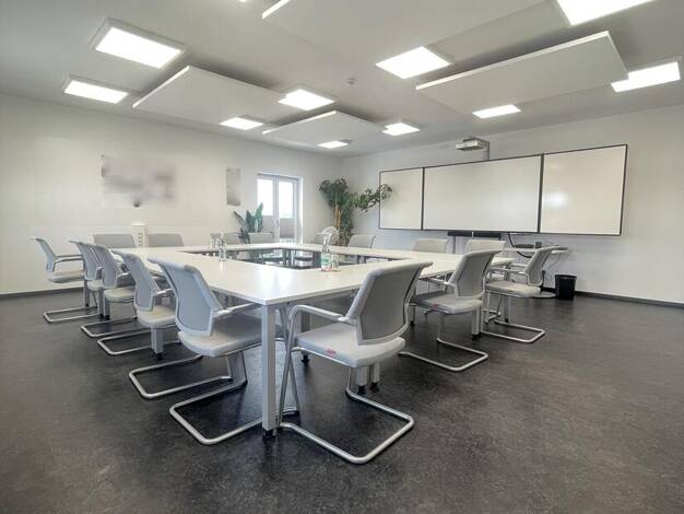 Bürofläche zur Miete provisionsfrei 1.568 € 165 m² Bürofläche Ergolding 84030