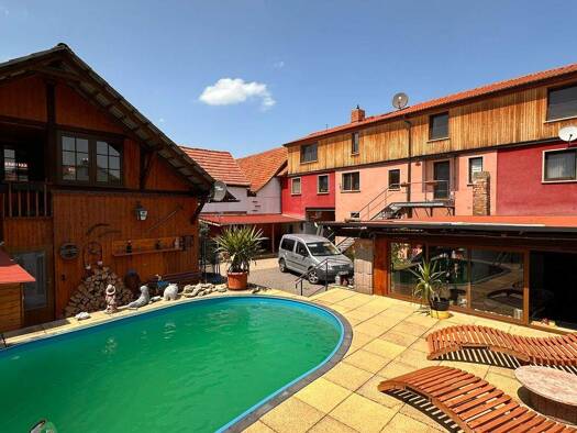 Mehrfamilienhaus zum Kauf 398.600 € 12 Zimmer 264 m² 494 m² Grundstück Stotternheim Erfurt 99095