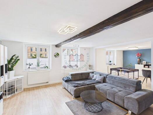 Einfamilienhaus zum Kauf 8 Zimmer 289 m² 8.500 m² Grundstück Schützberg 06917