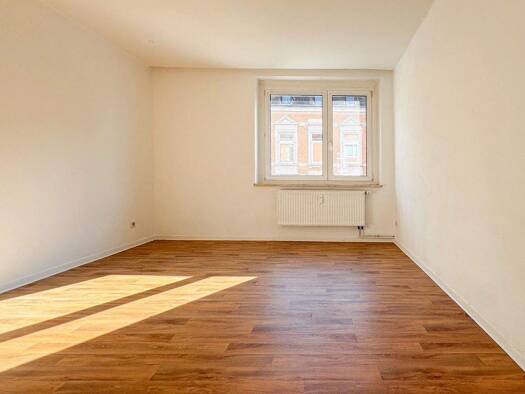 Wohnung zur Miete 219 € 2 Zimmer 47,2 m² 2. Geschoss Tischerstraße 9 Stadtmitte Plauen 08525