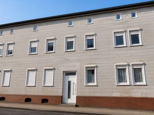Wohnung zur Miete 890 € 4 Zimmer 100 m² frei ab sofort Schöningen Schöningen 38364