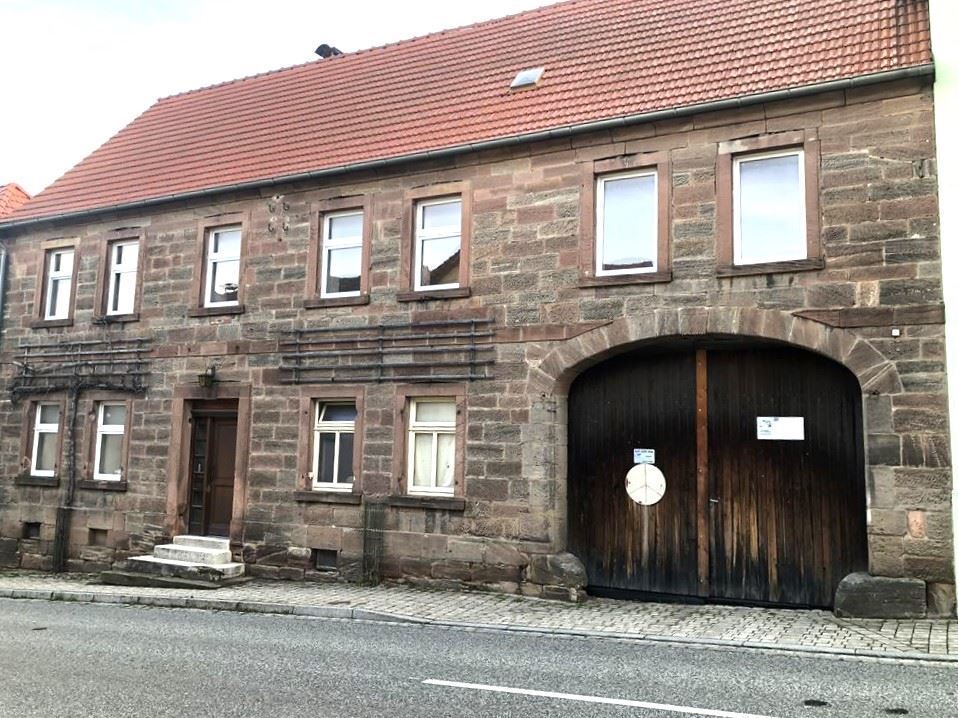 Mehrfamilienhaus zum Kauf 114.000 € 6 Zimmer 155 m²<br/>Wohnfläche 595 m²<br/>Grundstück ab sofort<br/>Verfügbarkeit Nebra Nebra 06642