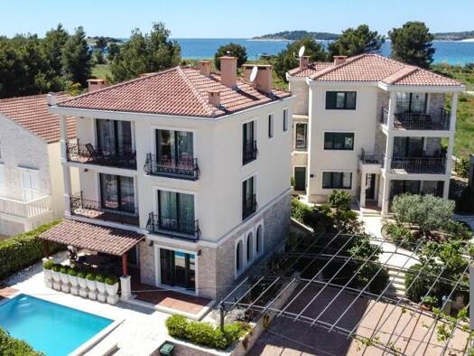Haus zum Kauf 2.500.000 € 9 Zimmer 542 m² Rogoznica 22203