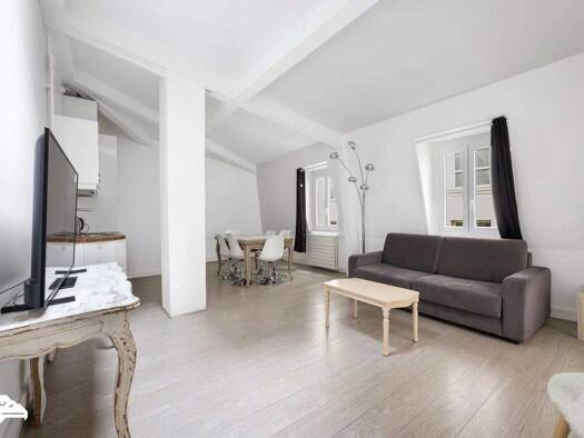 Wohnung zum Kauf 1.900.000 € 5 Zimmer 104 m² 8th (Golden Triangle - Parc Monceau) 75017