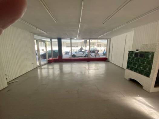 Laden zur Miete 795 € 1,5 Zimmer 42 m² Verkaufsfläche Altstadt Würzburg 97070