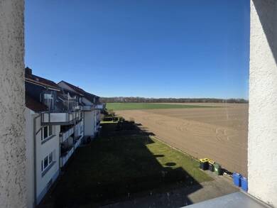 Wohnung zur Miete 380 € 3 Zimmer 64 m² Dachgeschoss Groß Förste Giesen 31180