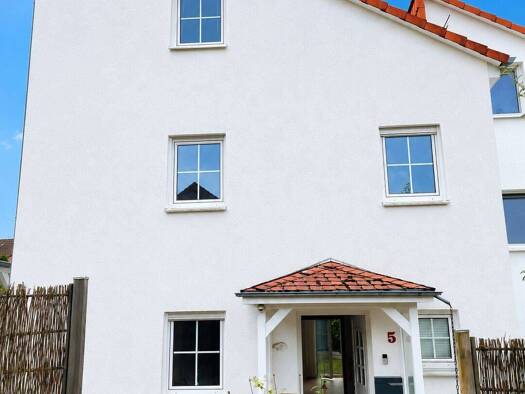 Reihenhaus zum Kauf provisionsfrei 466.000 € 6 Zimmer 120 m² 197 m² Grundstück frei ab sofort Nikolausberg Göttingen 37077