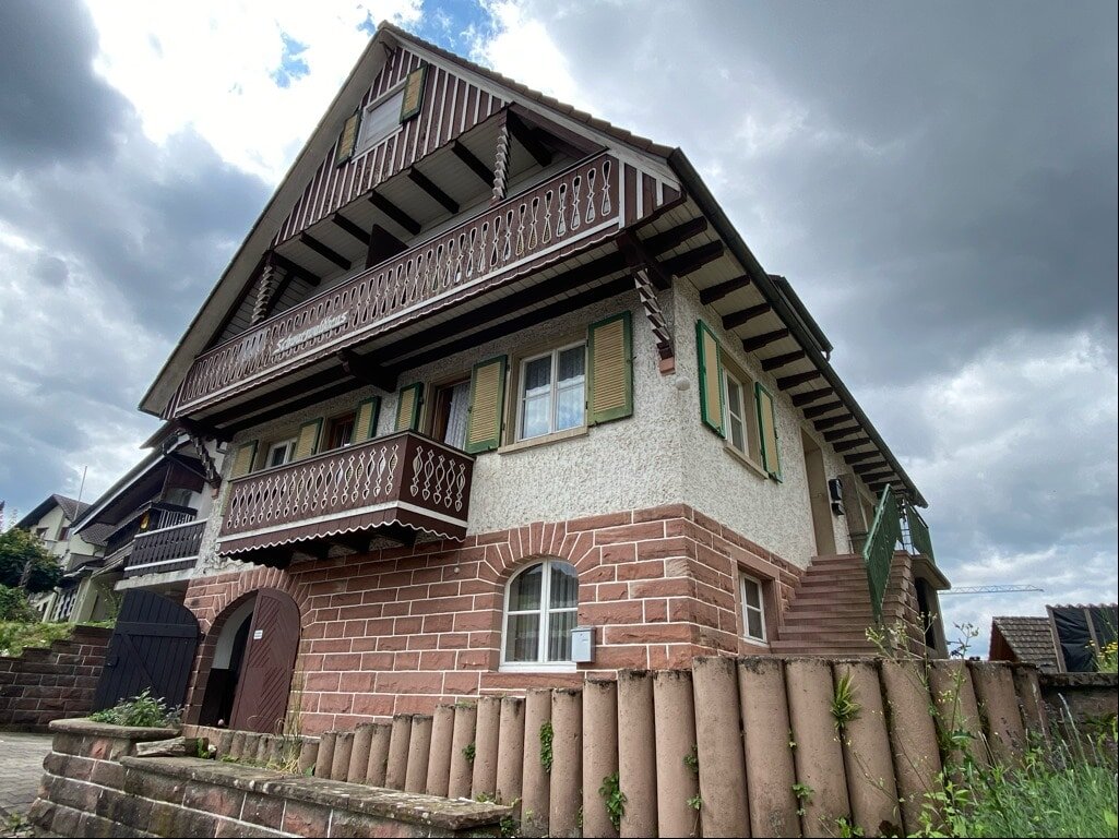 Einfamilienhaus zum Kauf 228.000 € 9 Zimmer 160 m²<br/>Wohnfläche 389 m²<br/>Grundstück Oberharmersbach 77784